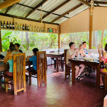 Gangadiya Lodge Сигирия Екстериор снимка