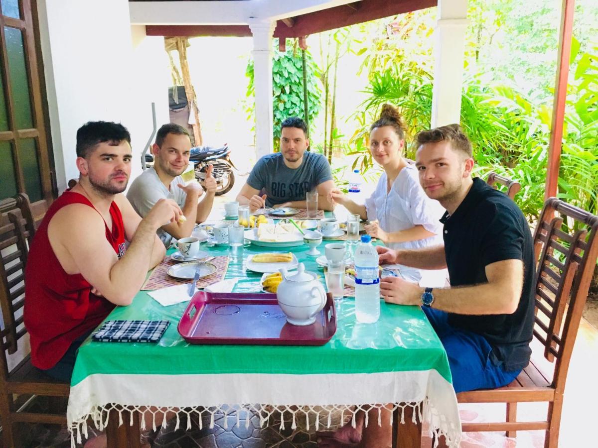 Gangadiya Lodge Сигирия Екстериор снимка