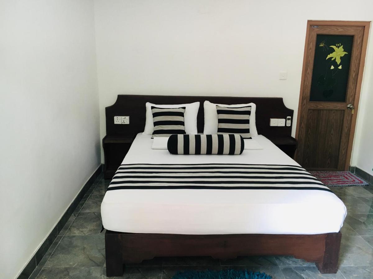 Gangadiya Lodge Сигирия Екстериор снимка