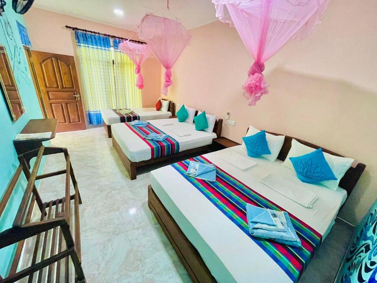 Gangadiya Lodge Сигирия Стая снимка