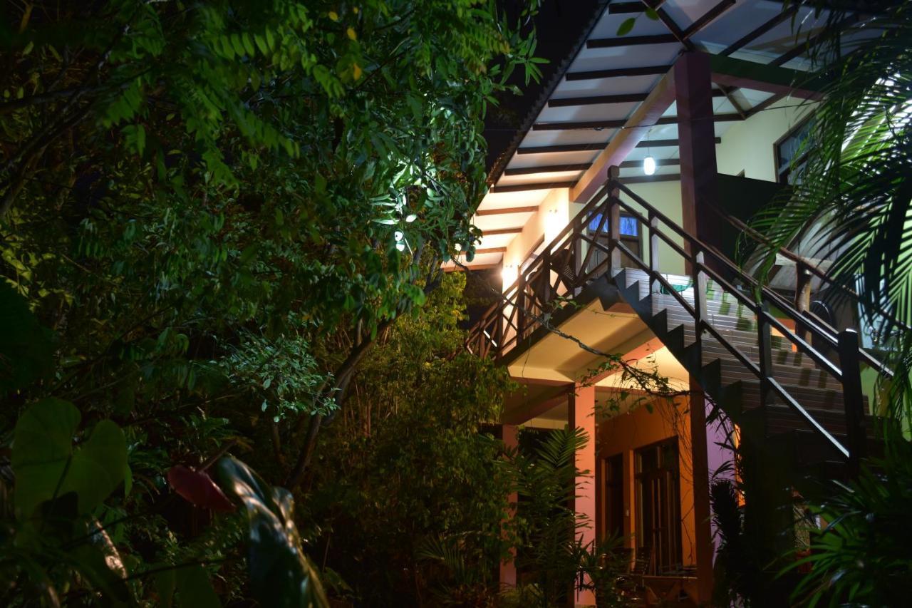 Gangadiya Lodge Сигирия Екстериор снимка